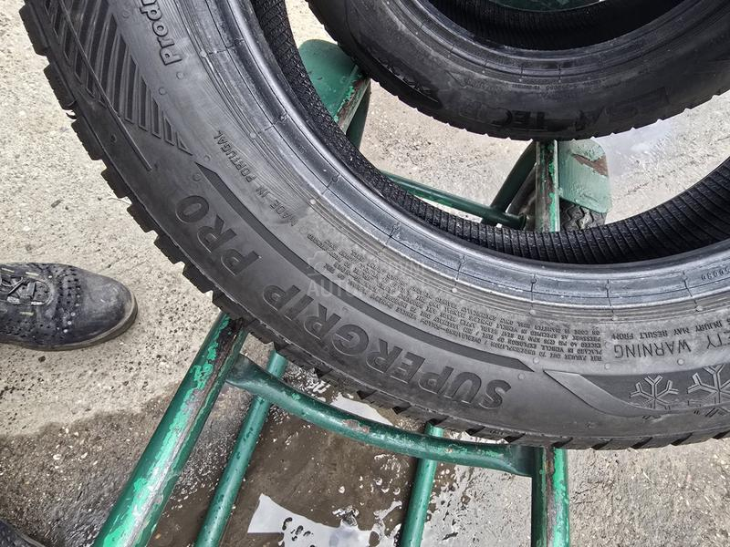 Esa Tecar 185/60 R15 Zimska