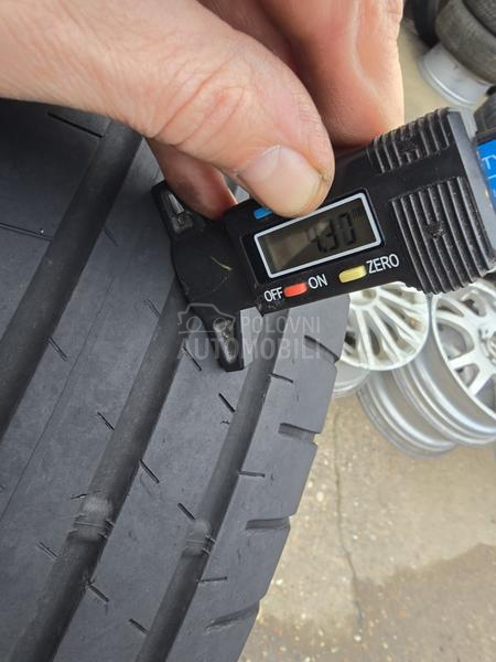 Falken 235/60 R18 Letnja