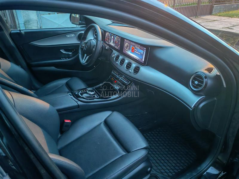 Mercedes Benz E 220 NOV