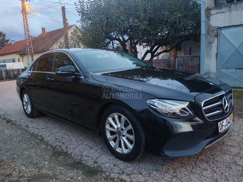Mercedes Benz E 220 NOV