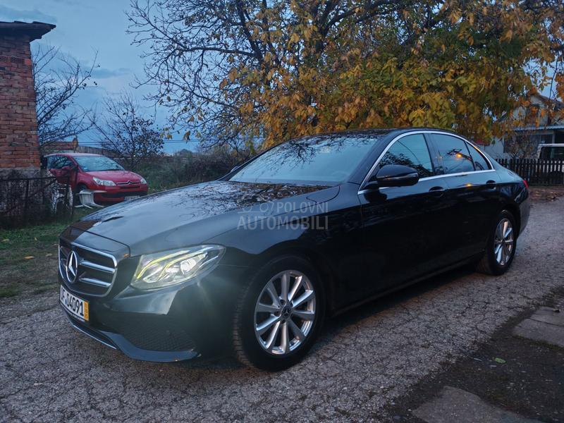 Mercedes Benz E 220 NOV
