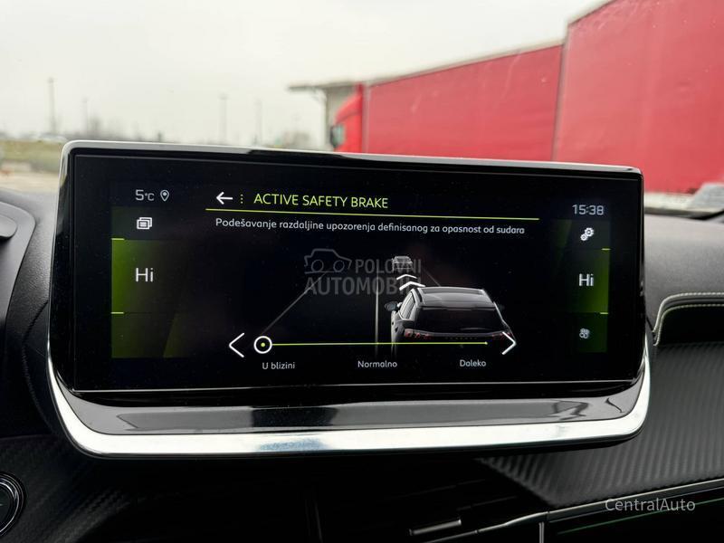 Peugeot 2008 1.5HDI GT 2021