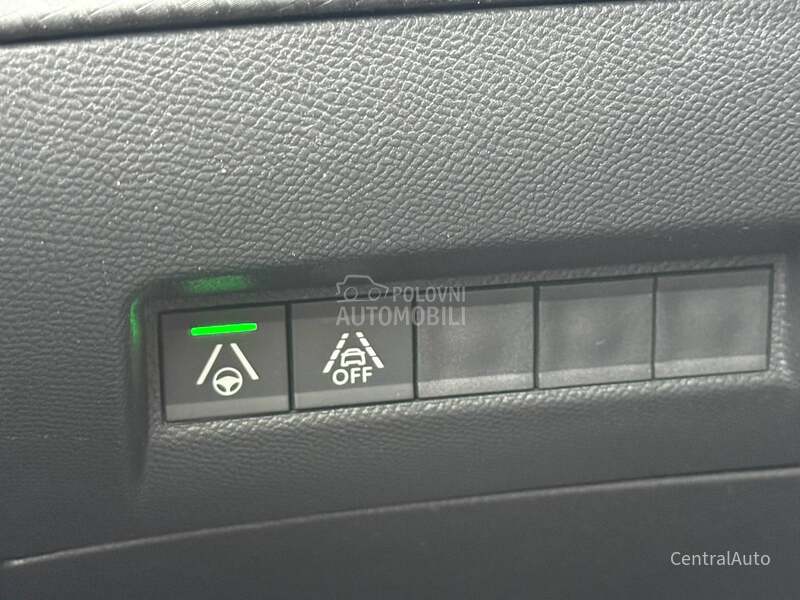 Peugeot 2008 1.5HDI GT 2021