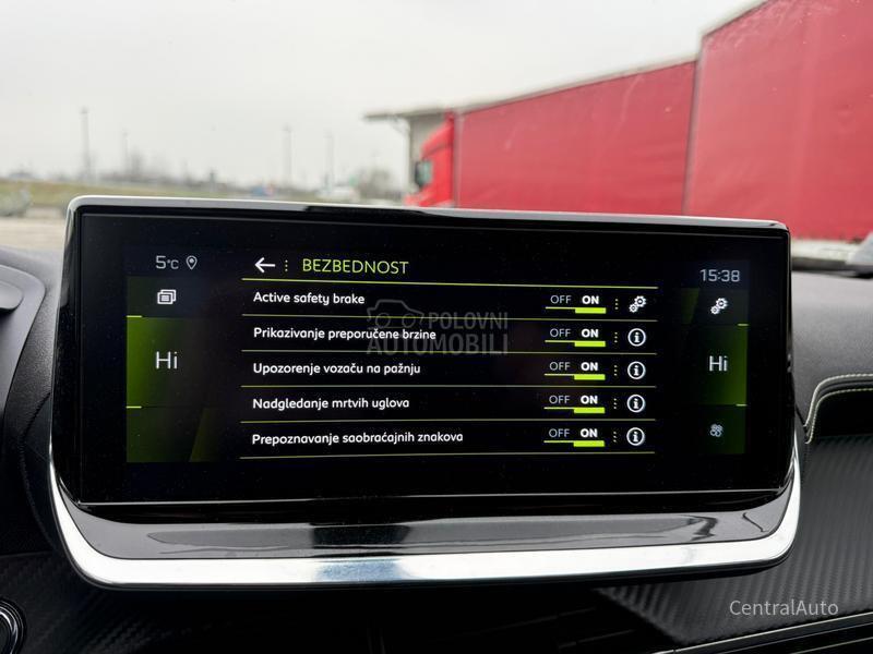 Peugeot 2008 1.5HDI GT 2021