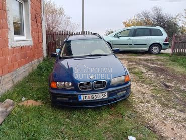 Vise auta u delovima  