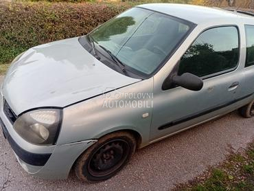 Vise auta u delovima  