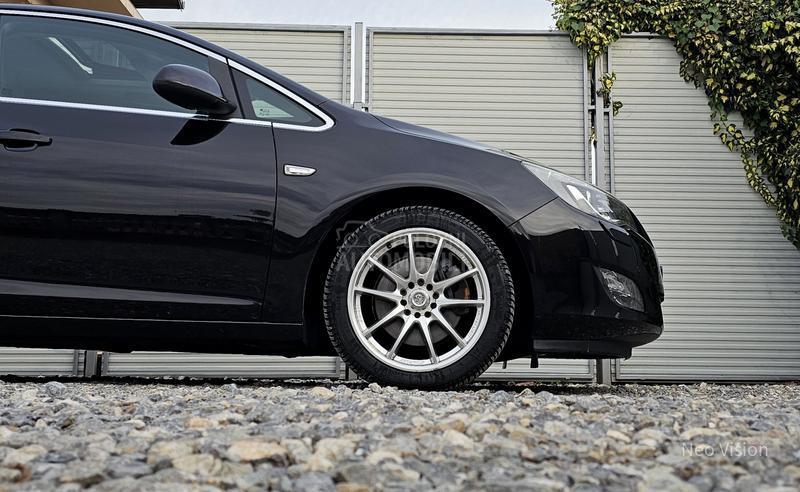 Opel Astra J 1.7 CDTi Cosmo