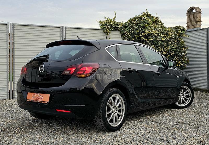 Opel Astra J 1.7 CDTi Cosmo
