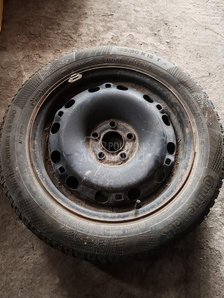 Continental 185/60 R15 Zimska