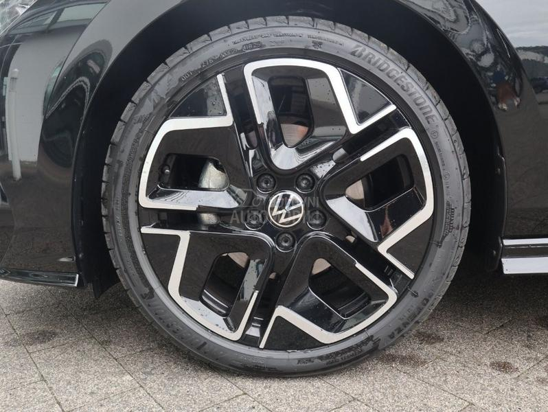 Volkswagen Golf 8 R line/Kam/Rest