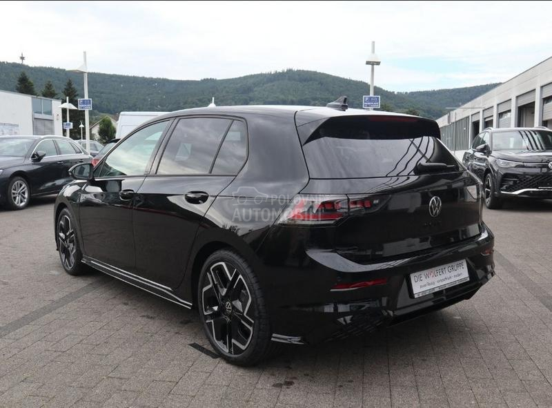 Volkswagen Golf 8 R line/Kam/Rest