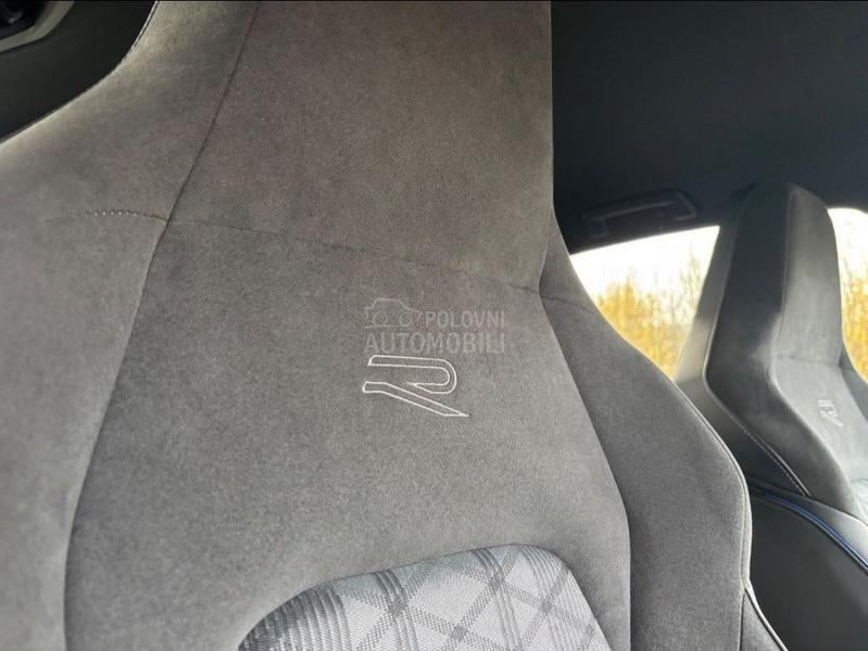 Volkswagen Golf 8 R line/Kam/Rest