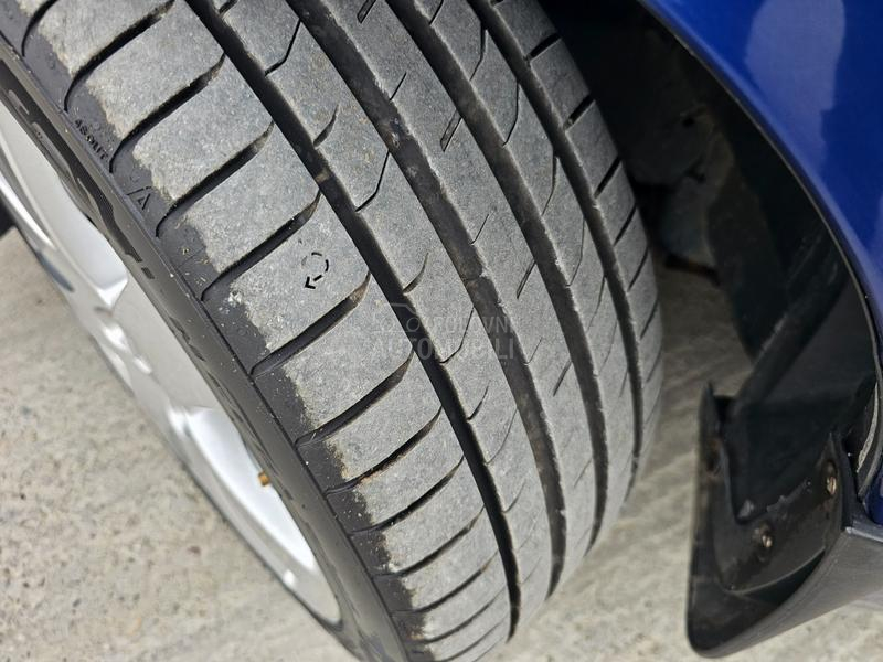 Mitsubishi Colt 1.3b /CH/