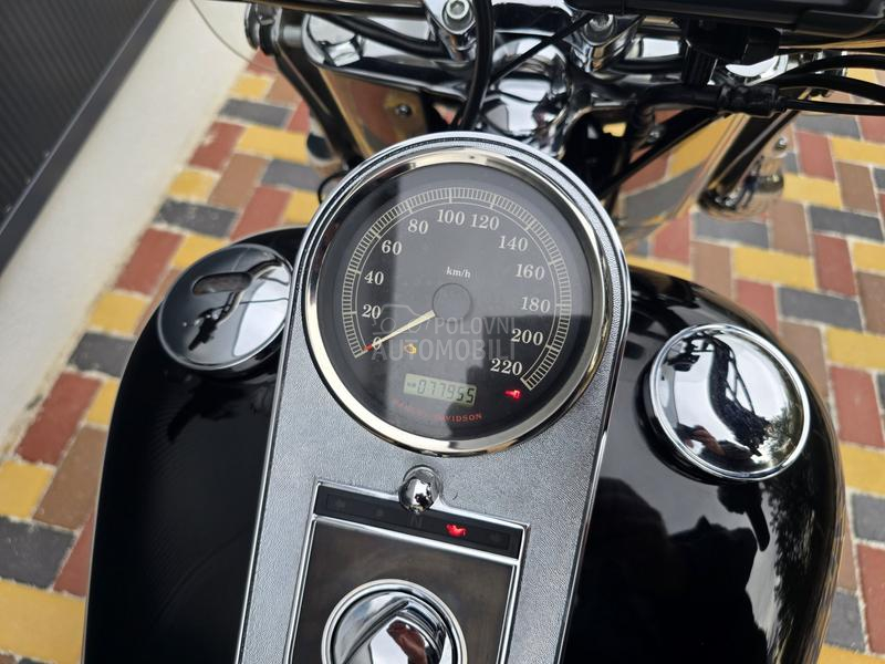 Harley Davidson FLSTC Heritage Softail