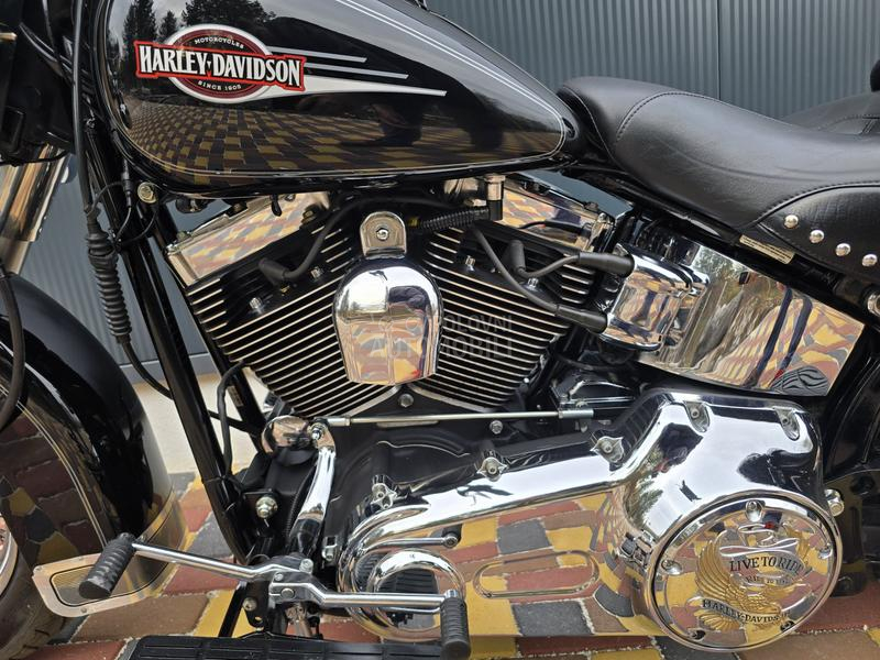 Harley Davidson FLSTC Heritage Softail