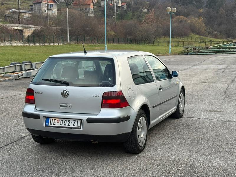 Volkswagen Golf 4 1.9 TDi 90