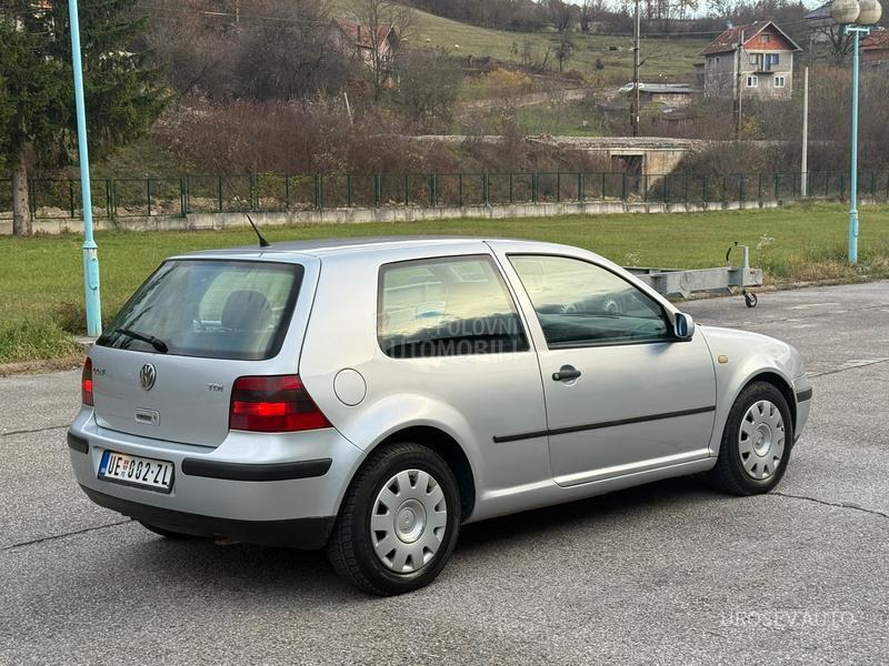Volkswagen Golf 4 1.9 TDi 90
