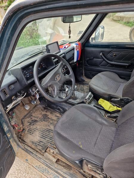 Lada Niva 1.7i