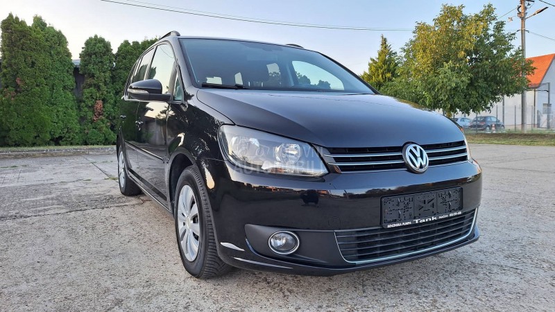 Volkswagen Touran 1.6 TDI  HIGH LINE