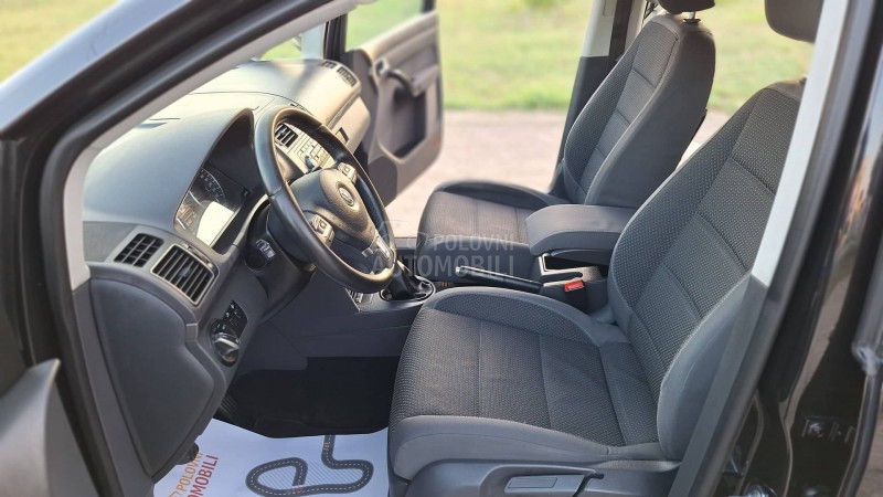 Volkswagen Touran 1.6 TDI  HIGH LINE