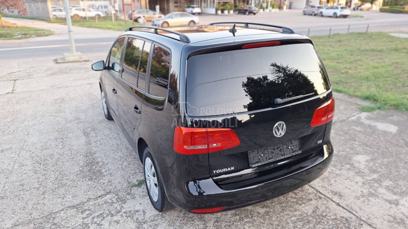 Volkswagen Touran 1.6 TDI  HIGH LINE