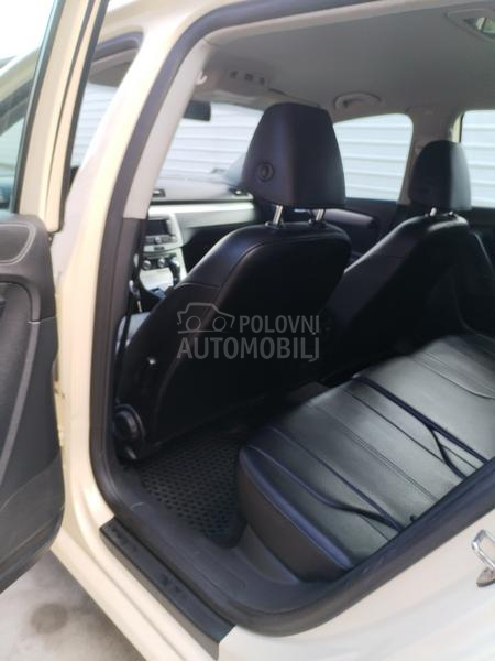 Volkswagen Passat B7 2.0 tdi