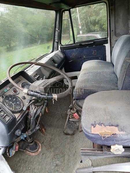 Zastava 650 AD, citaj opis