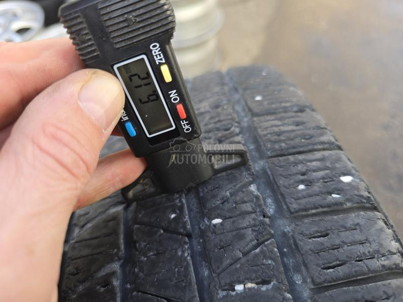 Pirelli 215/65 R16 Zimska
