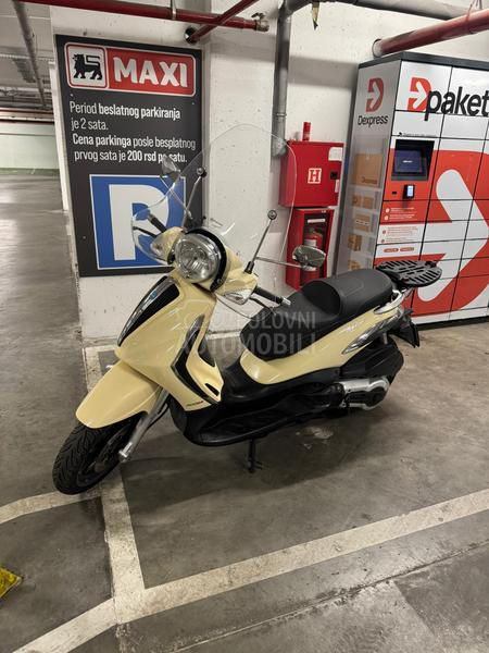 Piaggio BEVERLY 400ie tourer