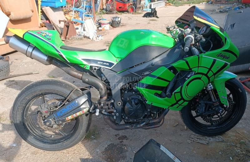 Kawasaki zx6r