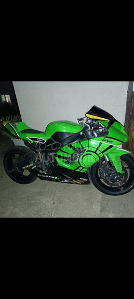Kawasaki zx6r