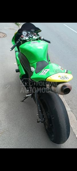 Kawasaki zx6r