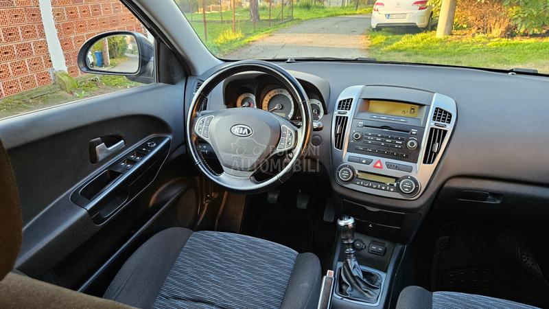 Kia cee`d sw 1.6 CVVT EX