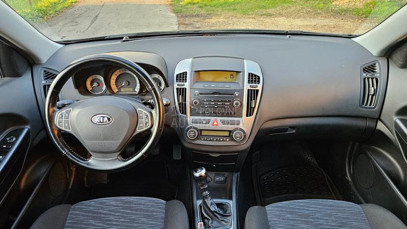 Kia cee`d sw 1.6 CVVT EX