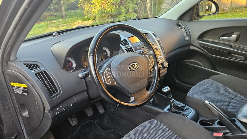 Kia cee`d sw 1.6 CVVT EX