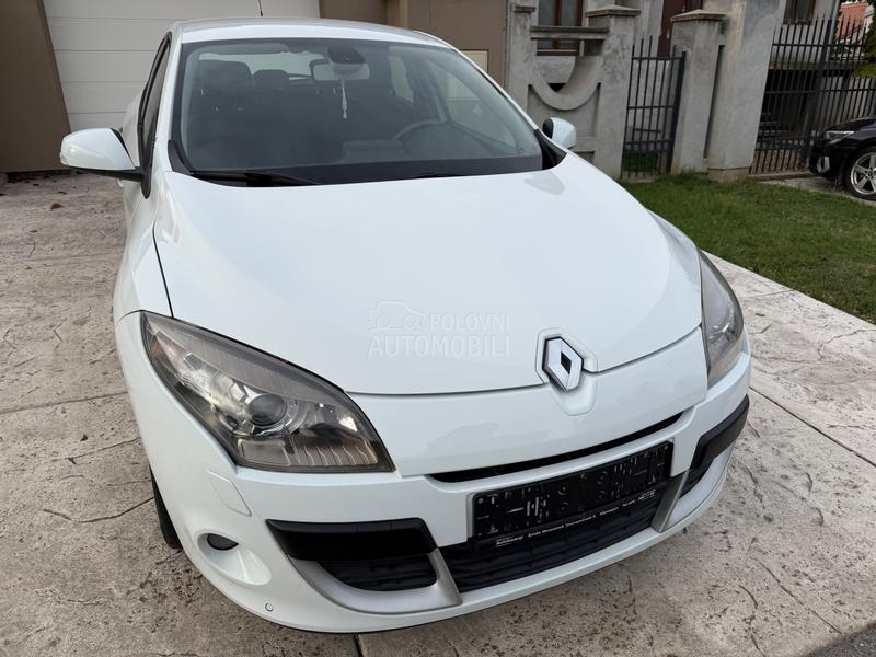 Renault Megane 1.6 16V N.A.V.I