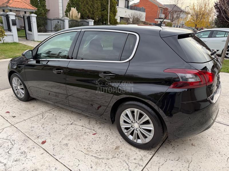 Peugeot 308 1.2. P.A.N.O ALLURE