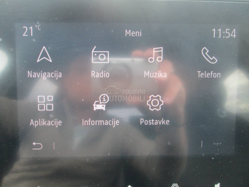 Renault Captur 1.6E-Tech Intens