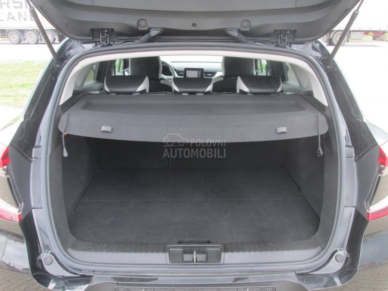 Renault Captur 1.6E-Tech Intens