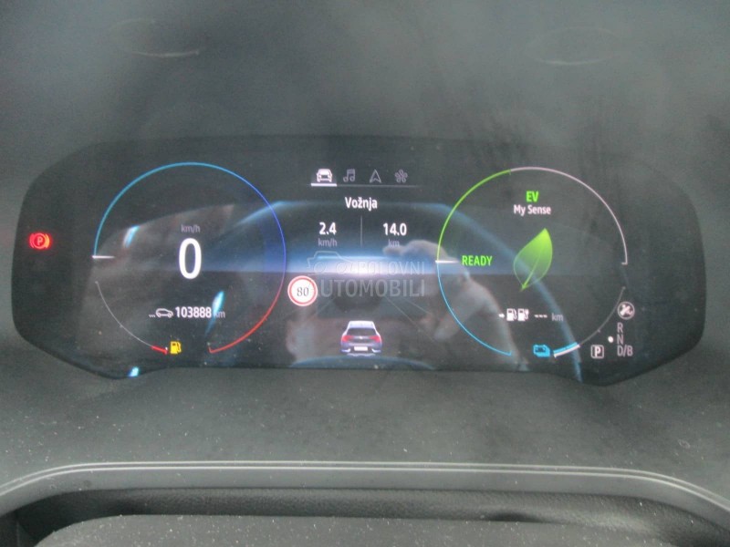 Renault Captur 1.6E-Tech Intens