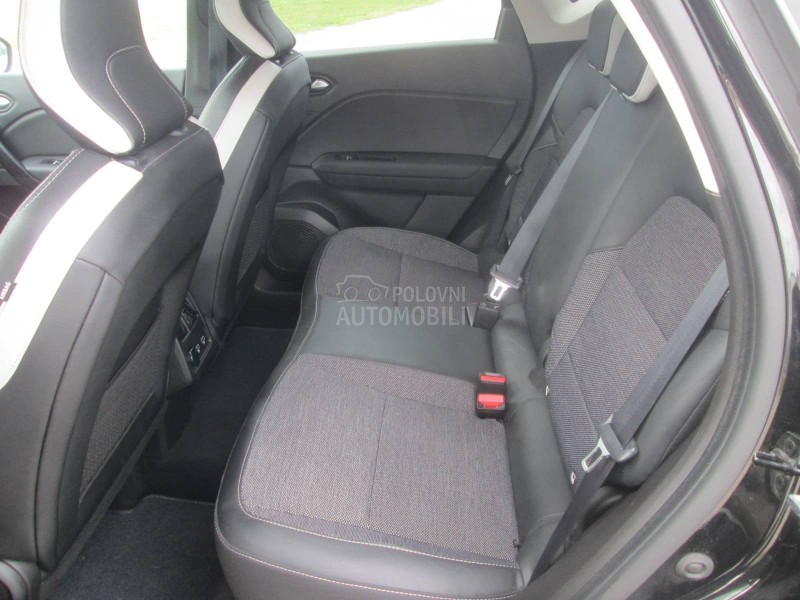 Renault Captur 1.6E-Tech Intens