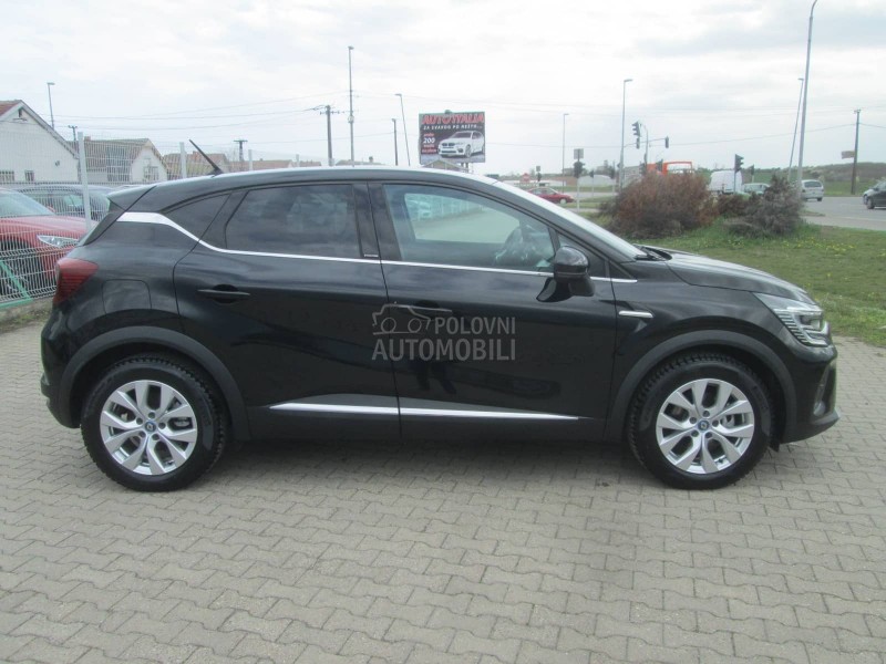 Renault Captur 1.6E-Tech Intens