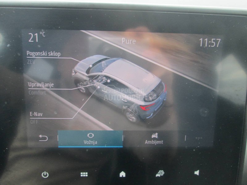 Renault Captur 1.6E-Tech Intens