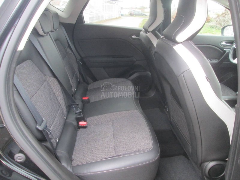 Renault Captur 1.6E-Tech Intens