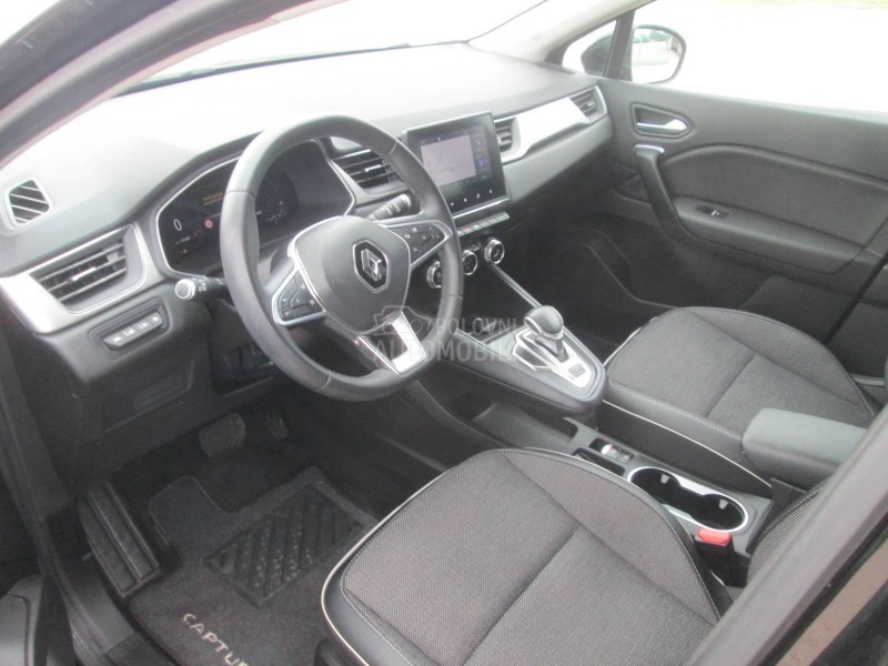 Renault Captur 1.6E-Tech Intens