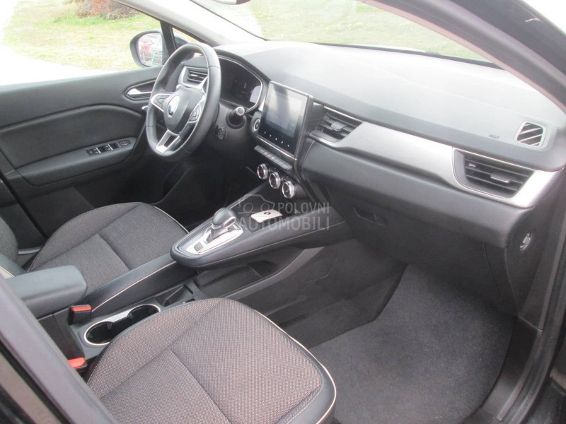 Renault Captur 1.6E-Tech Intens