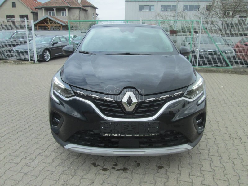 Renault Captur 1.6E-Tech Intens