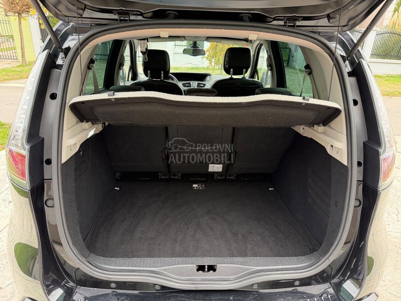 Renault Scenic 1.2 BOSE