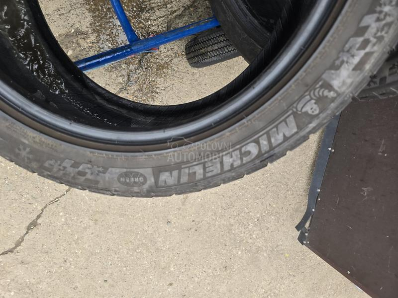 Michelin 255/45 R19 Zimska
