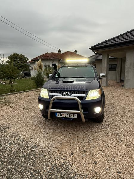 Toyota Hilux 